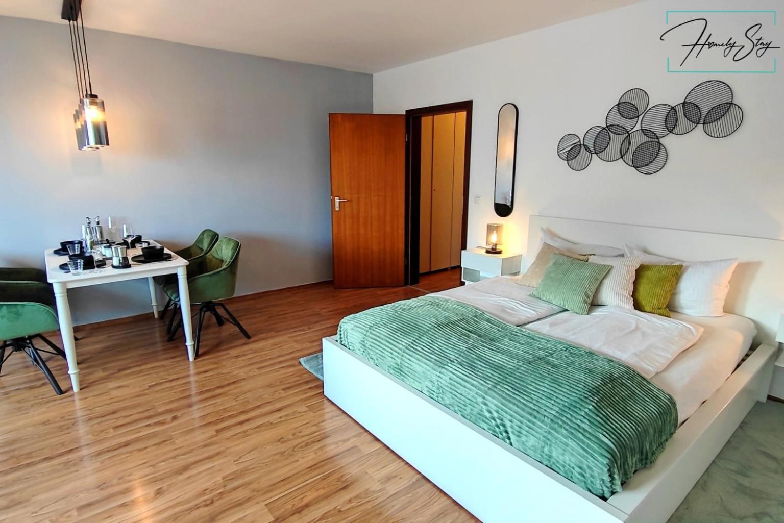 Homely Stay Serenity Greens - Stylisch Studio-Apartment With Kitchen - 10 Min To Central Station, Pet Friendly Münih Dış mekan fotoğraf