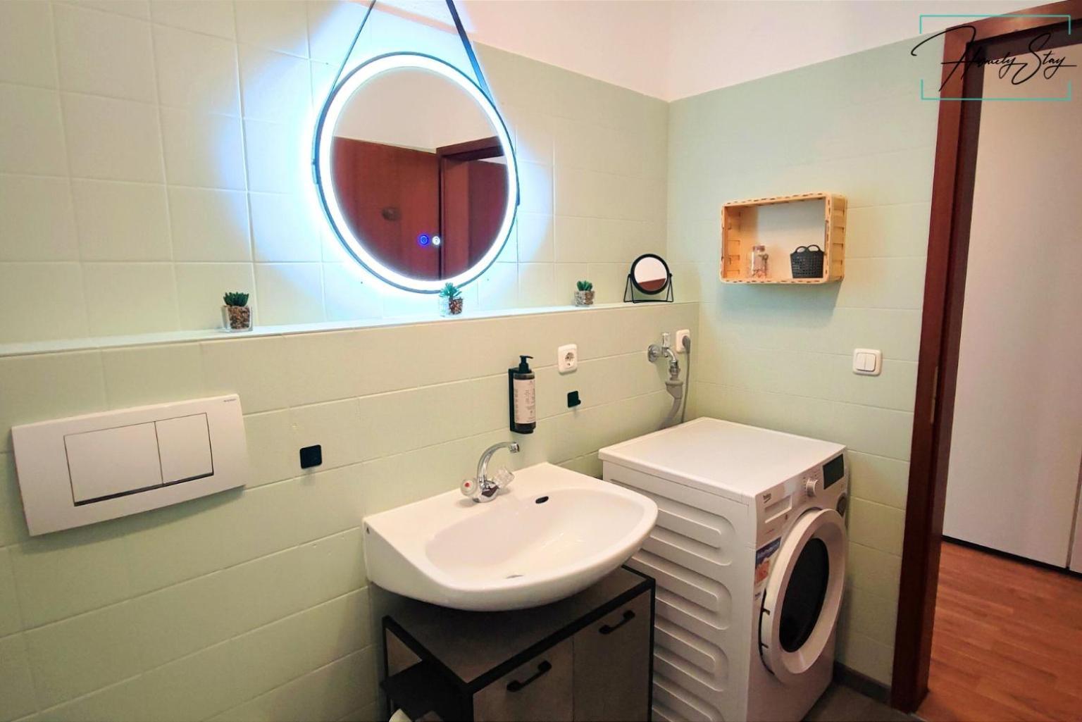 Homely Stay Serenity Greens - Stylisch Studio-Apartment With Kitchen - 10 Min To Central Station, Pet Friendly Münih Dış mekan fotoğraf